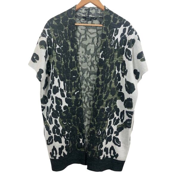 VERTIGO Women's Size Medium Open Front Leopard Print Cardigan Sweater - Picture 1 of 8